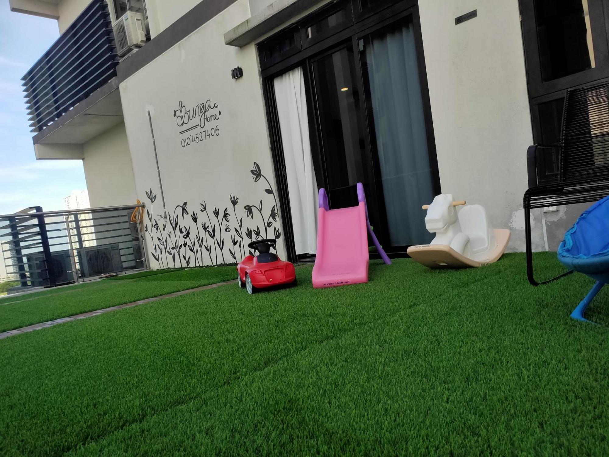 D Bunga مسلم Homestay Pool View Legoland Nusajaya Nusajaya  Dış mekan fotoğraf