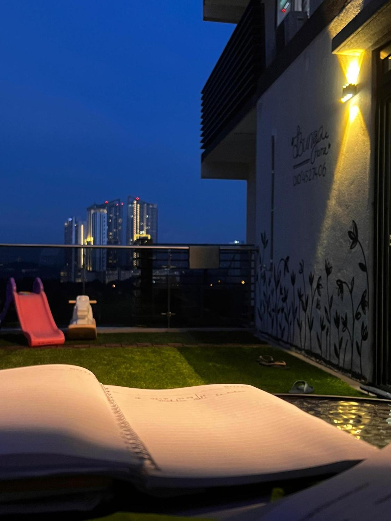D Bunga مسلم Homestay Pool View Legoland Nusajaya Nusajaya  Dış mekan fotoğraf