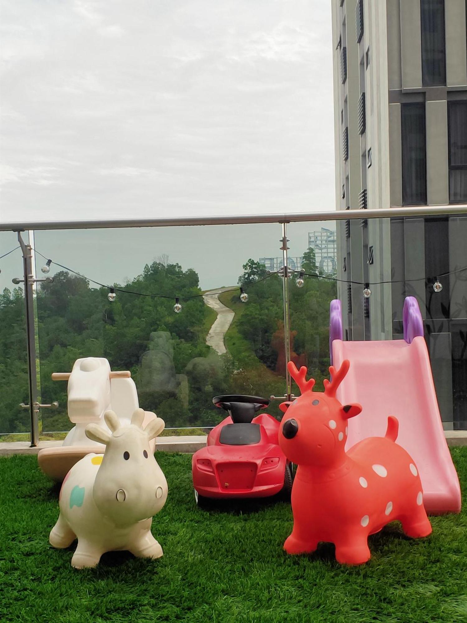 D Bunga مسلم Homestay Pool View Legoland Nusajaya Nusajaya  Dış mekan fotoğraf