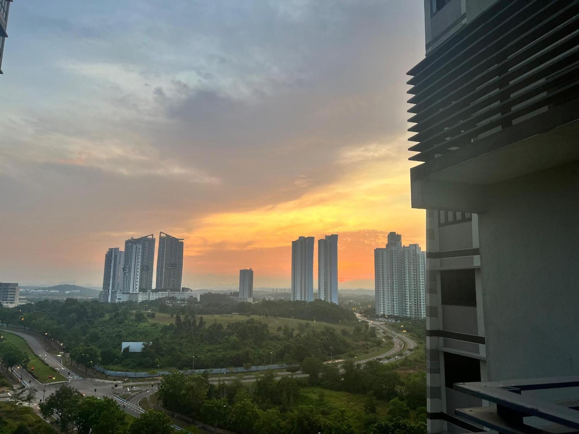 D Bunga مسلم Homestay Pool View Legoland Nusajaya Nusajaya  Dış mekan fotoğraf